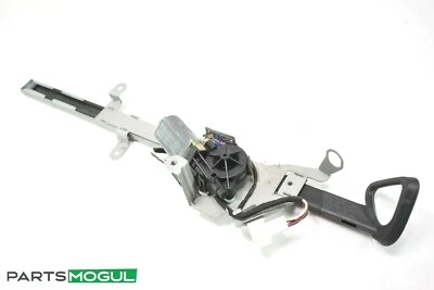 03-09 Mercedes W209 CLK500 CLK550 Seat Belt Feeder Motor Front Right Side Black - Image 1 of 4