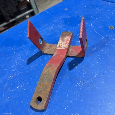 Wheel Horse Drawbar Hitch Trailer Hitch C120 C160 C121 C141 C161 C105 C125 C145 - Image 1 of 3