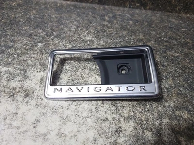 07-14 Lincoln Navigator Rear Left LH Interior Door Handle Trim Used OEM - Изображение 1 из 3
