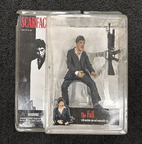 Mezco 2005 Scarface Tony Montana - The Fall 7" Action Figure Cover