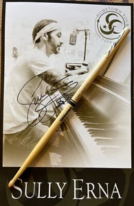 SULLY ERNA - Godsmack - handsigniertes Poster und Drumstick - Bild 1 von 4