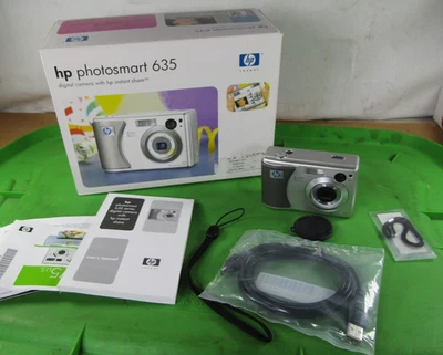 HP PhotoSmart 635 Digital Camera 2.1 MP 12x Zoom Model #GRLYB-0303 WORKS (2003) - Image 1 of 4