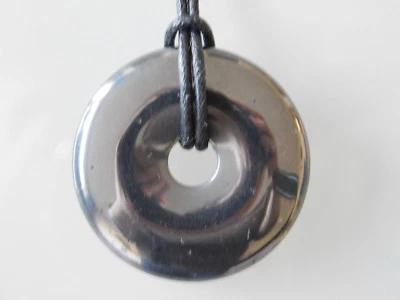 Hämatit Donut 40 mm Anhänger Heilstein mit Band AA Qualität - Bild 1 von 4