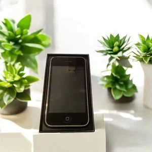 Apple iPhone 3GS 16 GB Black Smartphone W/box For Parts Only - Picture 1 of 5