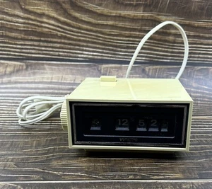 Reloj despertador vintage Montgomery Ward And Co. probado y funcionando modelo 45-9785 - Imagen 1 de 9