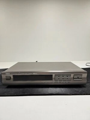 Usato Yamaha TX-492RDS Am/Fm Stereo Tuner - Completamente Funzionante Con Cavo - Immagine 1 di 4