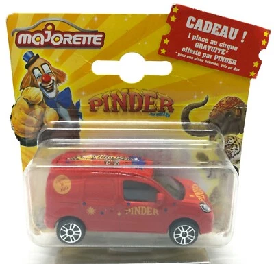 Majorette Renault Kangoo II Express Red Pinder Collection 1/64 (3") in Package - Image 1 of 4