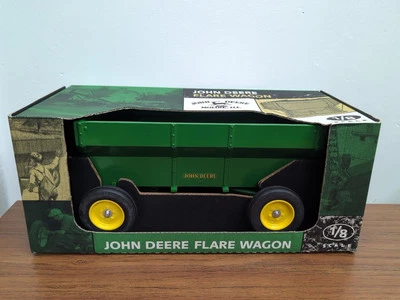 1/8 Scale Models John Deere Flare Box Wagon  - Image 1 of 2