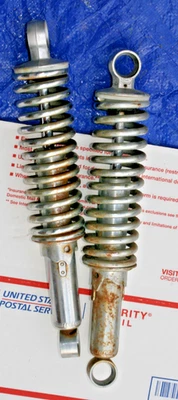 1977 YAMAHA RD400 OEM REAR SHOCKS  (SEE BELOW) - Imagen 1 de 3