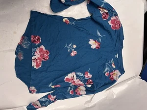 Old Navy Girls long sleeve tshirt Large 10/12 Green shirt with flowers - Picture 1 of 3