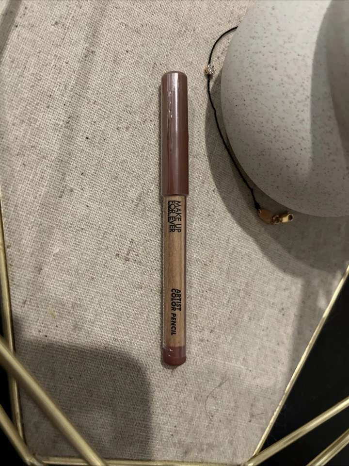 Многофункциональный цветной карандаш для макияжа Make Up For Ever Artist — 606 Wherever Walnut — 0,02 унции - Изображение 1 из 1