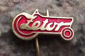 Zetor Farm Tractors Script Logo in Clear Red Agricultural Farming Pin Badge - Picture 1 of 1