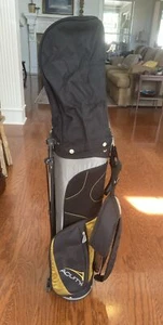 Acuity Yellow & Black Youth Junior Carry Stand Bag ⛳ 4 Way Divider 4 Zip Pockets - Picture 1 of 7