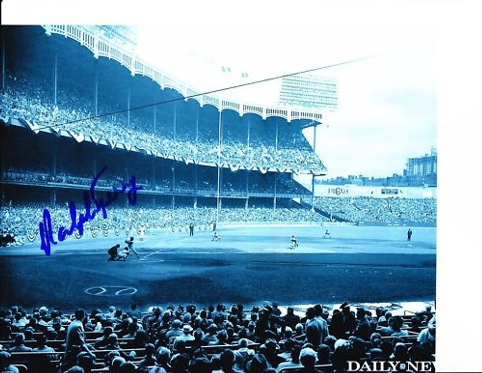 NEW YORK YANKEES RALPH TERRY SIGNED MVP 8X10 - Image 1 of 1