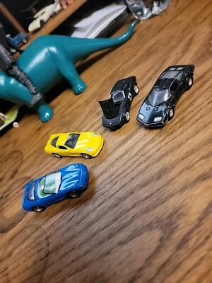 Lote de 4 corvette diecast Johnny Lightning de colección Foto 1 de 4