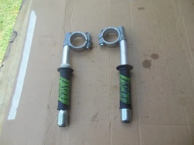 96-03 Kawasaki Ninja ZX7R ZX7 ZX 750 P CLIP IZQUIERDO DERECHO EN MANILLAR RECTO Foto 1 de 4