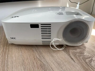 NEC VT595 Portable Multimedia LCD Projector Working Lamp 20% LIFE LEFT - Image 1 of 4