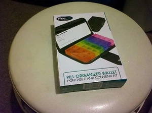 COLOR CODED 7 Day Week Pill Organizer With Travel Case Wallet Medicine Dispenser - Picture 1 of 2