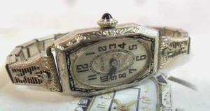 Deco Enamel 1920's Lady's Gruen Guild 15J 4 Adj. Swiss Mechanical Watch Runs - Picture 1 of 12
