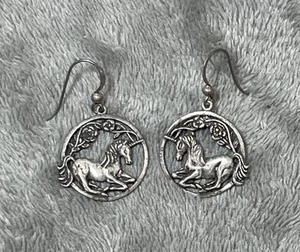 Orecchini pendenti unicorno in argento sterling a cerchio!! Firmato!! - Foto 1 di 6