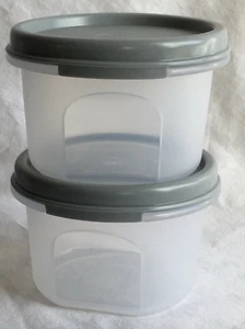 Juego de 2 rondas Tupperware Modular Mates ~ sellos grises transparentes y plateados nuevos - Imagen 1 de 4