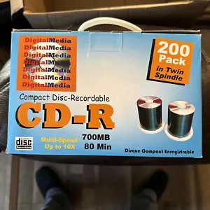 CD-R Confezione 200 Mandrini Doppio 700 Mb 80 Min Lotto Disco Registrabile Vintage (140) - Foto 1 di 8