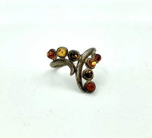 Vintage Beautiful Silver Tone Ring - Orange & Green Acrylic Accents - Size 6 - Picture 1 of 5