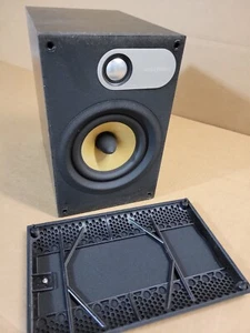 (1 Single) B & W Bowers & Wilkins 686 Black 100W Bookshelf Speaker - Picture 1 of 14