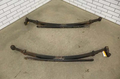 01-10 Chevy GMC 2500HD Rear Leaf Springs Pair Left/Right OEM - Image 1 of 4