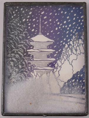Antiguo cuadro japonés de nieve de los años 20 marco de vidrio azul cobalto escena de pagoda arte de sacudida Foto 1 de 4