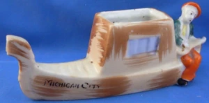 Vintage Michigan City Souvenir Ceramic Gondola, Gondolier Figure, Japan, 5" long - Picture 1 of 4