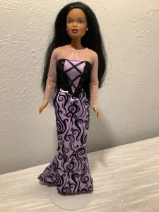 Muñeca afroamericana Barbie Halloween Glow 2002 vintage edición especial Mattel - Imagen 1 de 11