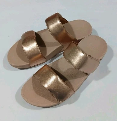 Сандалии-шлепанцы FitFlop Lulu регулируемые кожа размер 8 золотистые дорожные минималистские - Изображение 1 из 4