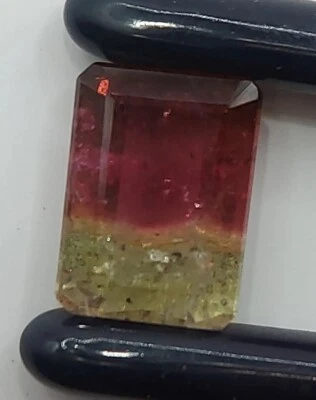 Vivid bi color tourmaline gemstone - faceted natural multi color stone 5.75 CTS - Image 1 of 4