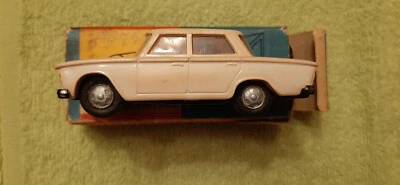 POLITOYS 40 APS FIAT 1300 CON SCATOLA 1/41  OTTIME CONDIZIONI SCATOLA  ORIGINALE - Immagine 1 di 4