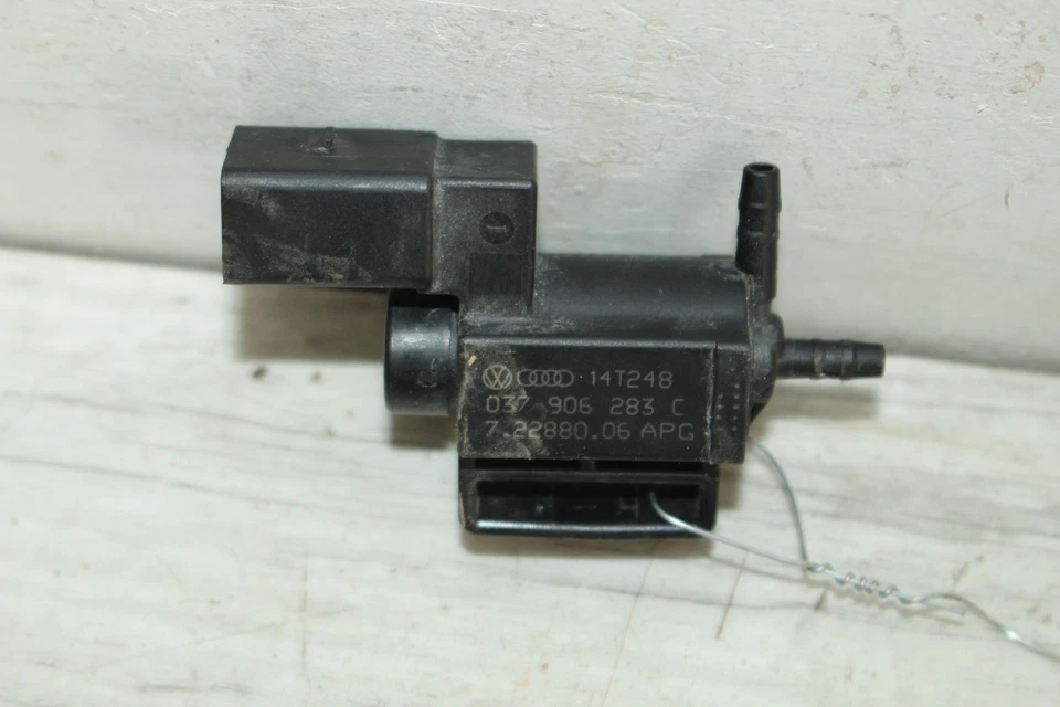 Piezas de inyección de combustible diversas AUDI S8 13 14 15 16 17 Foto 1 de 4