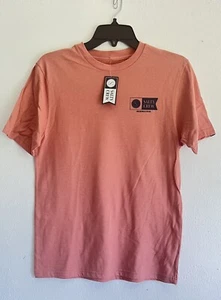 Salty Crew Alpha Flag Boys Tee Shirt Coral 8 to 14 Years Medium Fishing VV49 - Picture 1 of 3