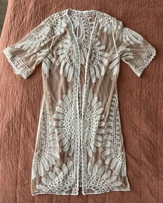 Plumero Kimono Abierto Transparente Crochet Topper Boho Festival Hippie Natación Cubrir Crema Foto 1 de 4