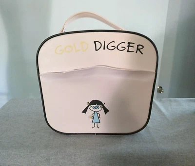 Estuche de Transporte Vintage David & Goliath Trendy Wendy Gold Digger Rosa Y2K Vinilo Foto 1 de 4