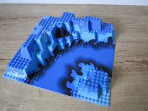 LEGO RAISED BASEPLATE CANYON BLUE UNDERWATER OCEAN SEA 6024 32X32 STUDS - Picture 1 of 3