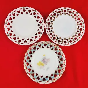 3 Vintage Milk Glass Plates Forget Me Not Flower Lace Border Floral Painted - Picture 1 of 8