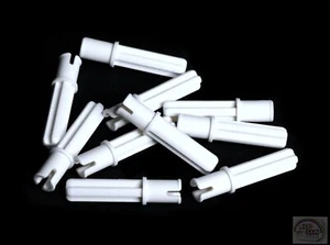 LEGO Technic - 15 x 3L Axle Pin w/o Frict Rdg - White - New - (2L Axle, 65249) - Picture 1 of 4