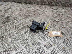 Renault Trafic MK3 2.0 DCI Vivaro B 2015-19 original Glühkerzenrelais 110675590R - Bild 1 von 6