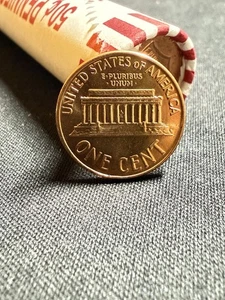 1959 D RD Lincoln Cent  - Picture 1 of 12