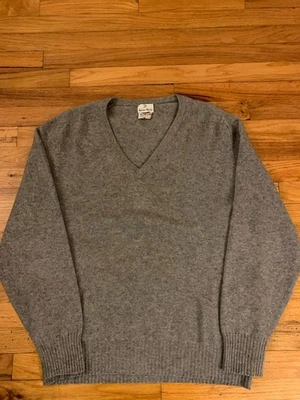 Suéter De Colección Neiman Marcus Para Hombre 100% Cachemira Puro Gris Cuello en V Talla XXL Escocia Foto 1 de 3