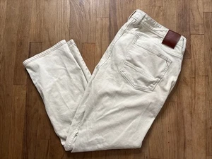 Tommy Bahama Jeans Men’s Size 38X30 White Straight Leg - Picture 1 of 16