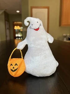 Halloween White Ghost Holding Orange Pumpkin Smiling Face Ornament 6.5" Tall  - Picture 1 of 14