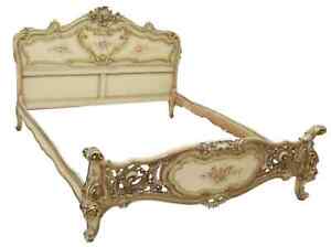 Bed, Venetian Louis XV Style Parcel Gilt & Painted Bed, Crest, Vintage / Antique