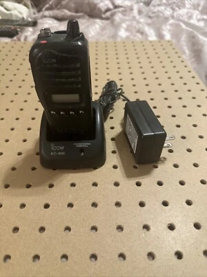 Icom IC-F4021S UHF (403-470MHz) Radio 4 watt 128 channel w/ Charger - Image 1 of 4