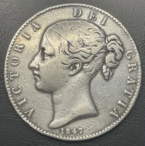 1847 Victoria Young Head Silver Crown coin - Picture 1 of 2